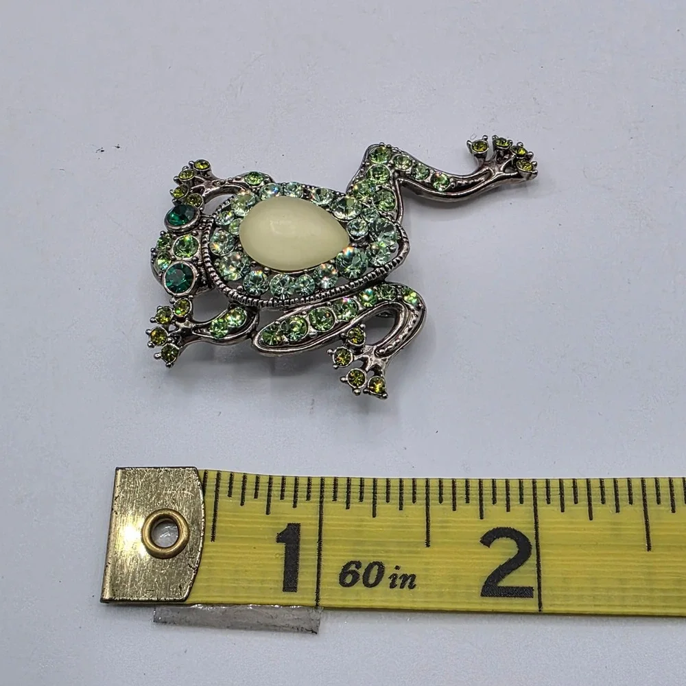 Green‎ Rhinestone Frog Brooch Silver Tone Animal Pin with Yellow Cabochon Glam